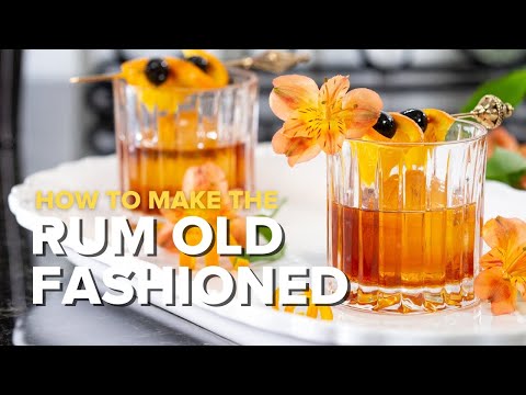 Learn How to Make the Rum Old Fashioned 🥃  #oldfashioned #recipevideo