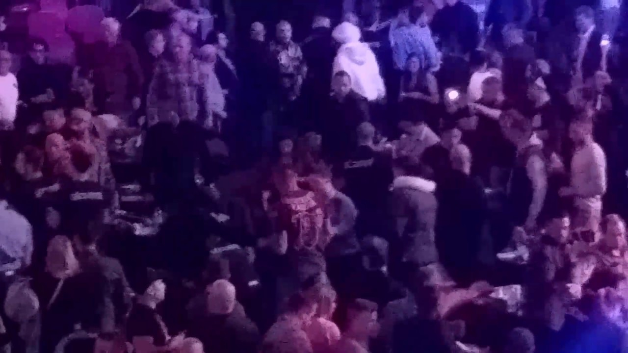 Кука нокаутировали ведром со льдом после победы над Батлером (видео)