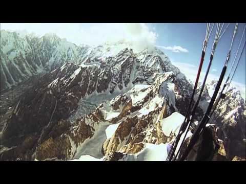 HERAN PITOCCO - CONTA SOBRE O HIMALAYA NAS ASAS DO ALEMÃO