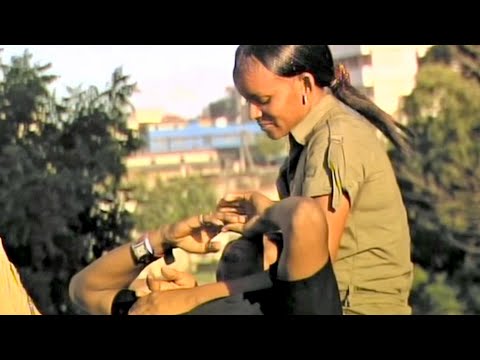 Alikiba feat Hakeem 5 - Nakshi Nakshi Mrembo (Official Music Video)