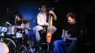 KAALUND & KOMETERNE - Running In Circles (2010)