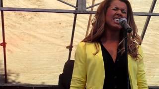 Chimène Badi Laisse les dire Lambersart 14.07.2014