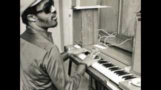 Stevie Wonder :::: Blowin' In The Wind.(Alternate version)