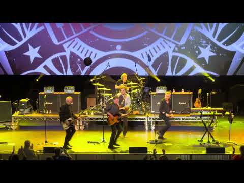 The Hooters - Medley: One of Us, Time After Time, And We Danced - Live at The Show