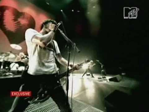 Foo Fighters  -inneruulat itapu .wmv