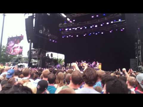 Modest Mouse - Float On (Live) at Firefly Music Festival