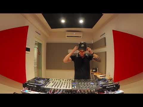 Martin Angrisano (ARG) - SET 100% TRACKS MARTIN ANGRISANO