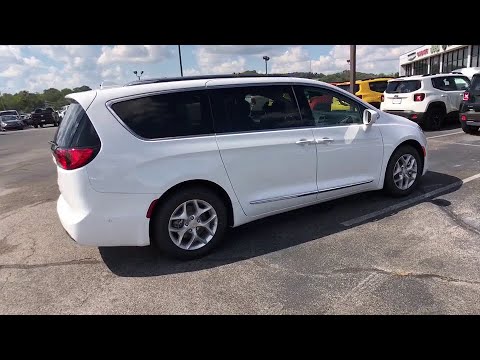 2018 Chrysler Pacifica Nashville, Cool Springs, Spring Hill, Franklin, Columbia, TN R212355