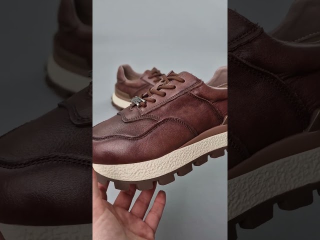 Чоботи жіночі шкіряні байка хутро 592641 Чорний Кросівки жіночі шкіряні 590307 Коричневі