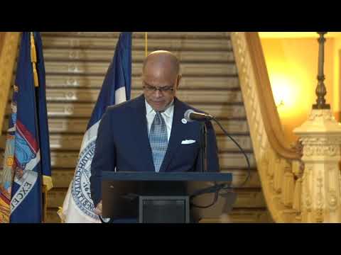 NYC School Chancellor Retiring