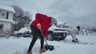 Delays after winter storm causes holiday travel disruptions across US
