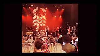Olavi Uusivirta feat. Tanja Torvikoski - Nuori ja Kaunis (live at Varjofestivaali 2020)
