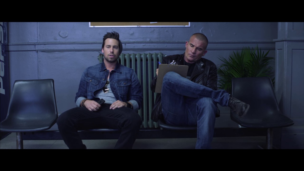 ISSUE DE SECOURS - Bande Annonce VF