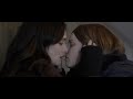 How To Kiss A Lesbian