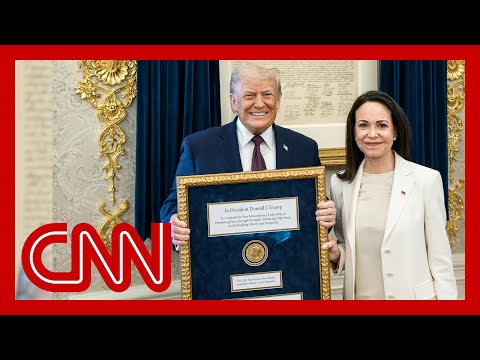 委內瑞拉馬查多將川普諾貝爾和平獎獎章送給他！ (Venezuela's Machado gives Trump her Nobel Peace Prize medal)