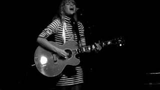 caitlin crosby - flawz