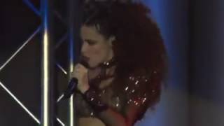 Tini Stoessel &quot;All You Gotta Do&quot; en Vivo en el Show de Berlin