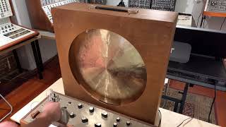 Video thumbnail for EOwave -  Metallik Resonator by NOISEBUG