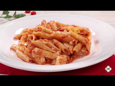 Penne all'arrabbiata con Taleggio DOP