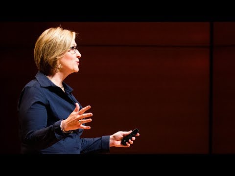 不必在意別人眼光！Brené Brown: Why Your Critics Aren't The Ones Who Count