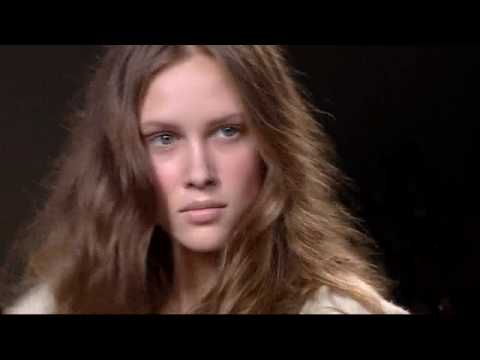 final cut Chloe Summer 2010 fashion show • クロエ ファッションショー