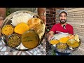 ये सिंधी थाली मार्केट में भी नहीं मिलत