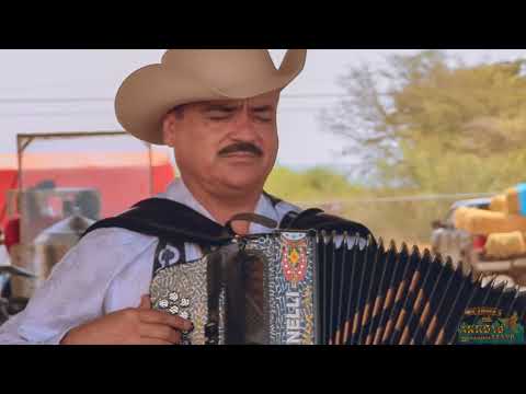 Ciclones del Arroyo 🌪️ 🪗 de Julio Leyva, “triste Luna”1 de agosto 2025.