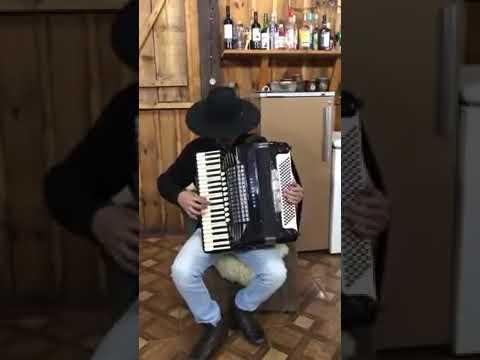 Alan moreira tocando castração a pialo