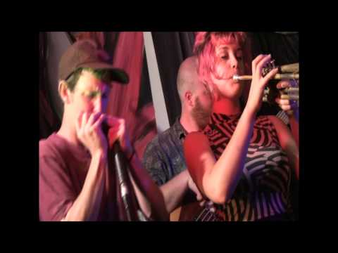 Basement Apes Live - Lady Oscar and Crooks and Queens (the Jam)