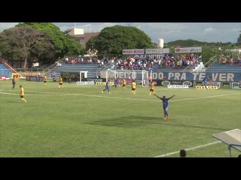 Goianésia goleia o Novo Horizonte