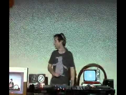 RoyalVic, visuals by Thief - RTS.FM.100312