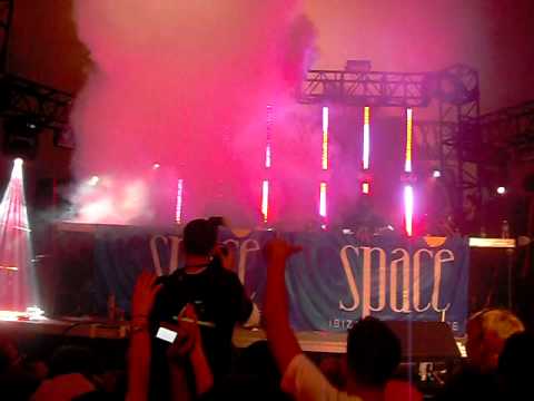 Ultra Music Festival 2010 @ Miami | Felix Da Housecat | P. Diddy guest appearance