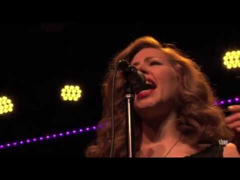 Lake Street Dive - "Clear A Space" (eTown webisode #598)