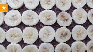Десерт их шоколадного кекса и бананов - видео онлайн