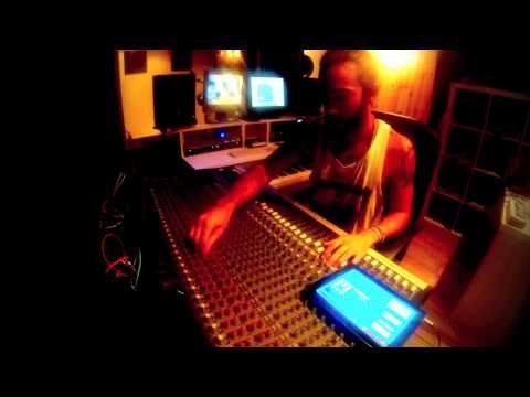 Dubitz meets Dubmatix feat Longfingah ¨Liberation¨