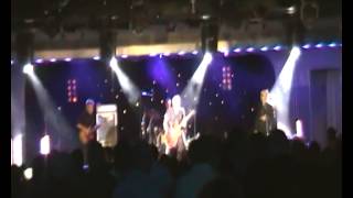 NINE NELOW ZERO - TREAT HER RIGHT - LIVE AT THE ALTERNATIVE MUSIC FESTIVAL BUTLINS 29TH APRIL 2012