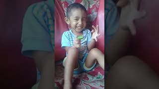 Download lagu Anak lucu makan belimbing asam mp3 Download lagu Anak lucu makan belimbing asam mp3