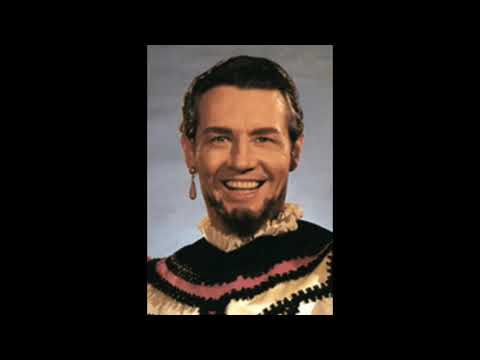 12 basses and bass-baritones sing Filippo's low F from Verdi's Don Carlo