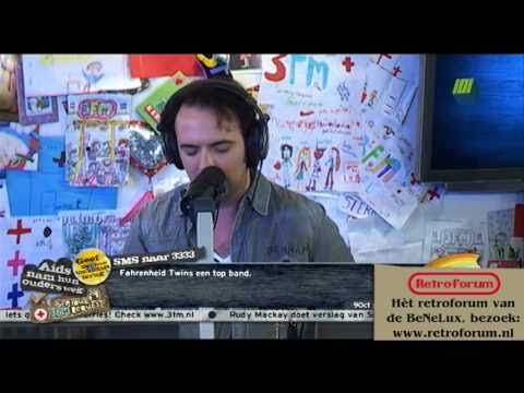 SR2010: Gerard Ekdom zingt mee met Ferry van de Zaande - Doe mennene Mexicano - Serious Request 2010