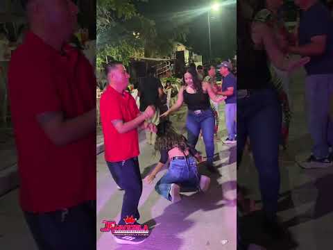 “Vengache paca/pasito patras” Jr Kandela en vivo desde los XV de René - San Felipe (2025)