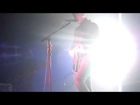 Arctic Monkeys - Evil Twin live @ Casino de Paris 2012