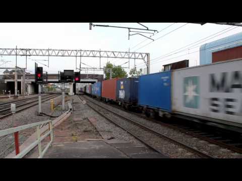 Fugly 70007 Seen at Nuneaton Thursday 19th May 2011