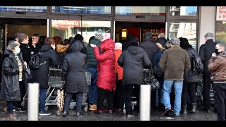 Опашки и сблъсъци за олио в хасковски супермаркети