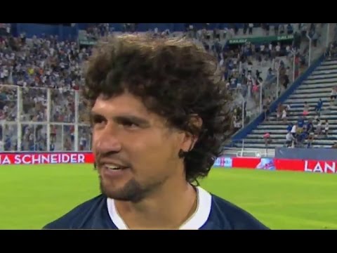 Blas Cáceres y su primer gol con la camiseta de Vélez Sarsfield vs. Gimnasia de La Plata