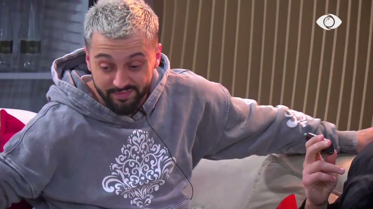 “Je i vetmi që na bën për të qeshur”/ Klajdi flet me Gjestin, Aldo: Po nuk u tregove i kujdesshëm…