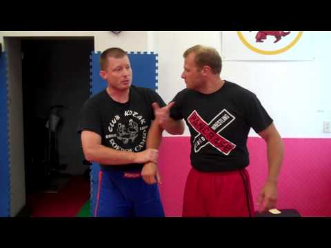 Q2:How to escort someone out