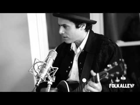 Folk Alley Sessions: Mike + Ruthy - "Legends Only Appear in Black and White"
