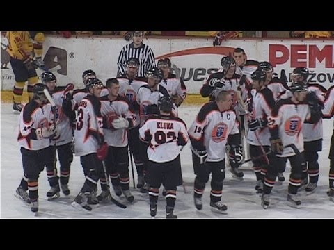 hokej: Topoľčany - Dubnica /druhý zápas/ 21.3.2014