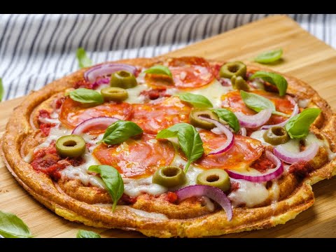 KETO CHAFFLE PIZZA