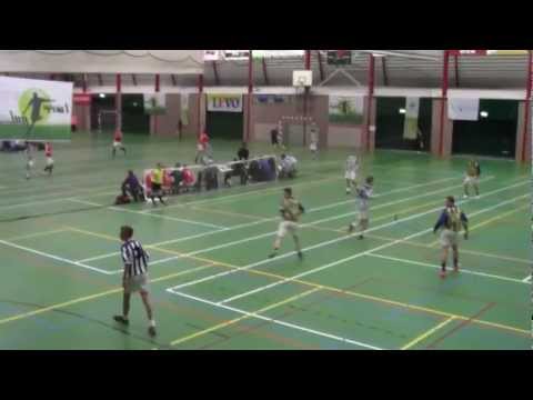 Raptim B1 op het noordelijk kampioenschap in Franeker 5-1-2013.wmv